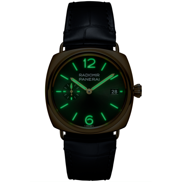 PANERAI Radiomir镭得米尔Quaranta黄金腕表 PAM01437 Night view