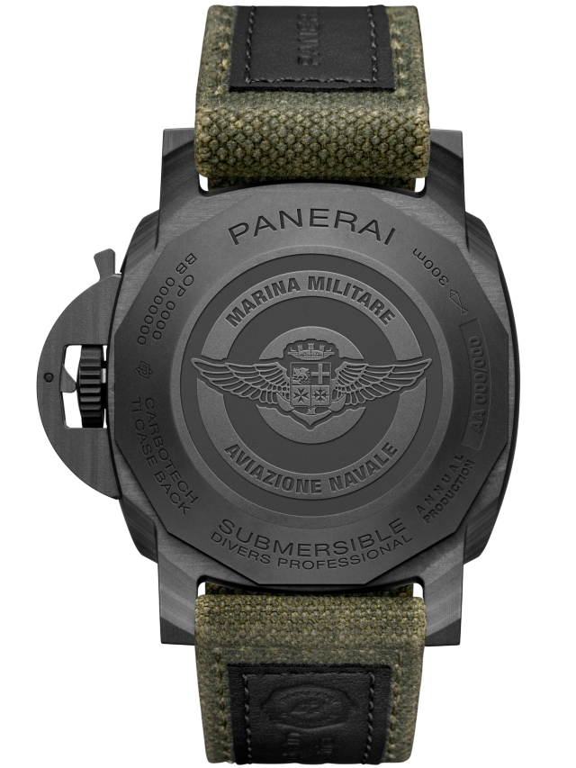 PANERAI Submersible Marina Militare PAM01698 Detail 