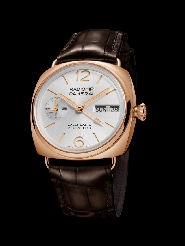 PANERAI Radiomir Perpetual Calendar  PAM01453 Detail 