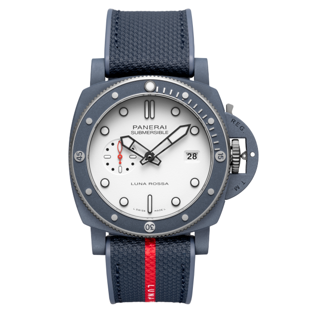 PANERAI Submersible潜行系列QuarantaQuattro Luna Rossa Ti-Ceramitech™腕表 PAM01543 Front view