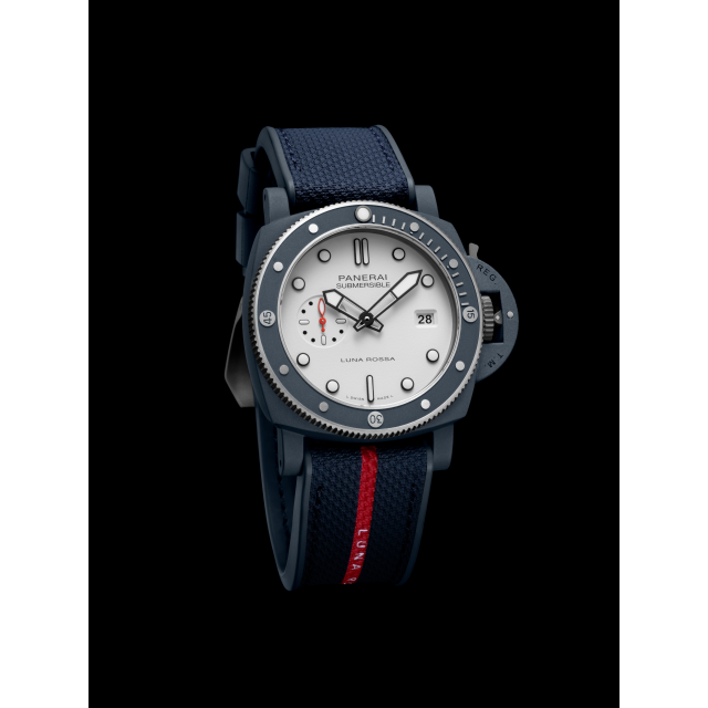 PANERAI Submersible潜行系列QuarantaQuattro Luna Rossa Ti-Ceramitech™腕表 PAM01543 Detail 3